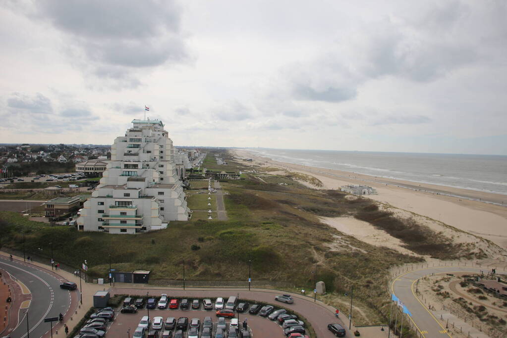 Reuzenrad Bella Vista feestelijk geopend