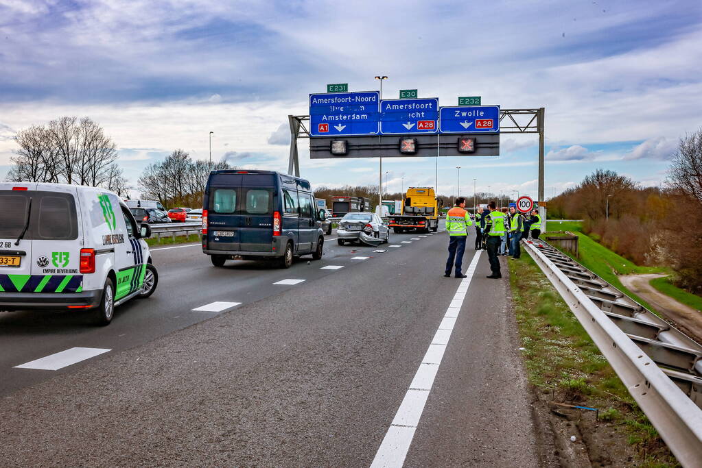 Drie voertuigen betrokken bij kettingbotsing