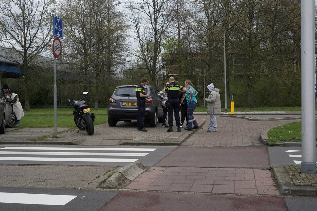 Motorrijder gewond bij botsing met auto