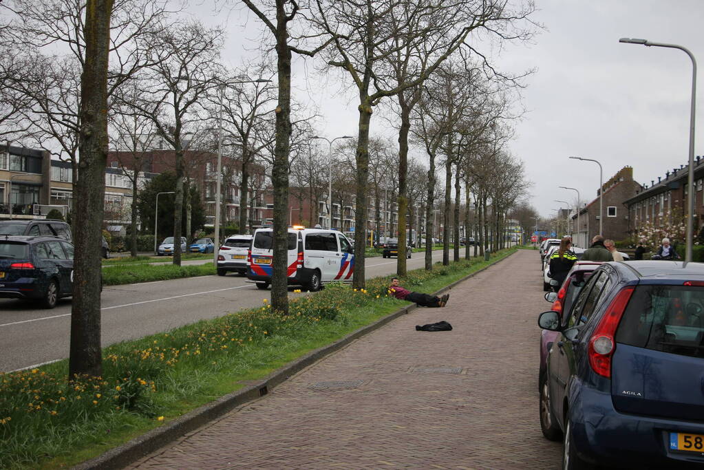 Gewonde en twee personen aangehouden na vechtpartij