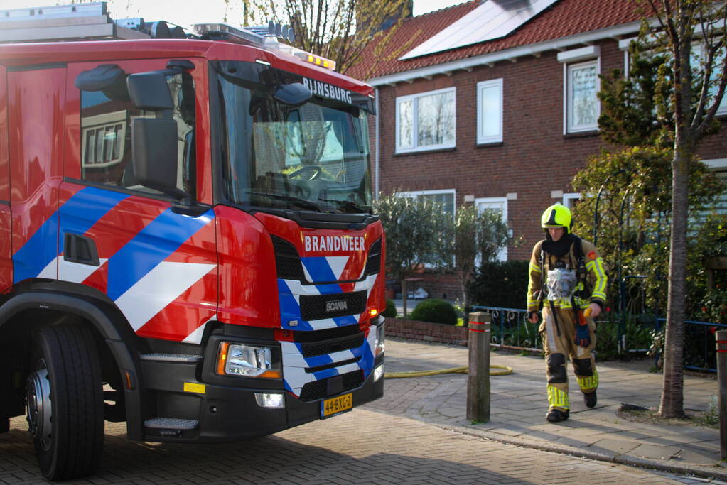 Onderzoek naar gaslucht in keuken van woning