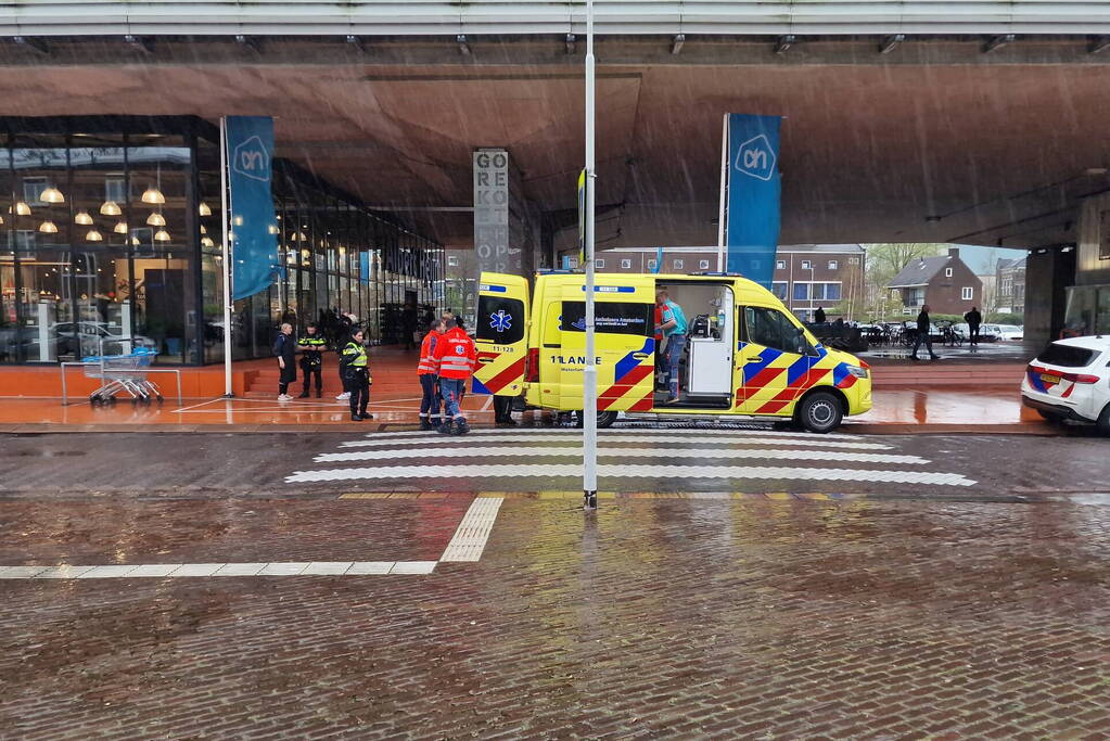 Winkeldief slaat op de vlucht en springt zeven meter naar benenden