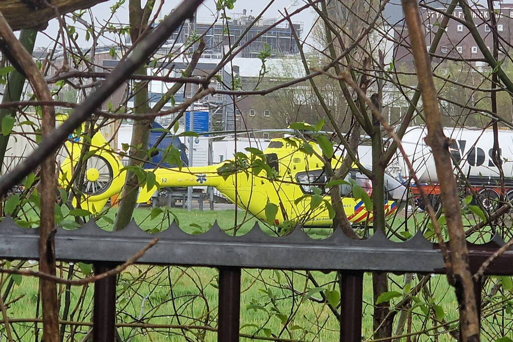 Winkeldief slaat op de vlucht en springt zeven meter naar benenden
