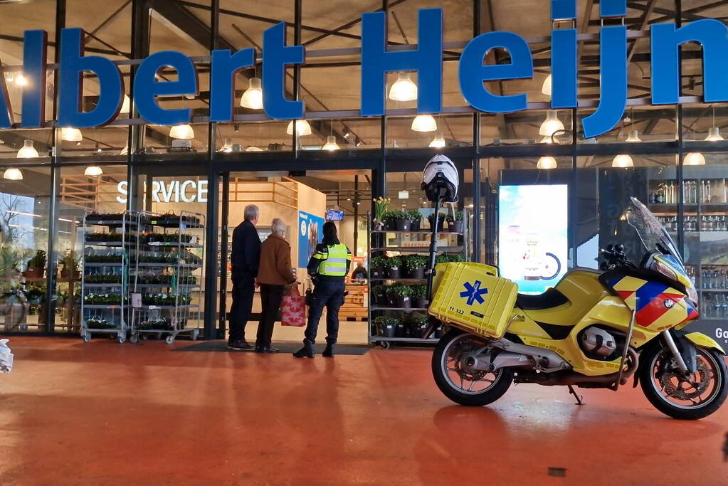 Winkeldief slaat op de vlucht en springt zeven meter naar benenden