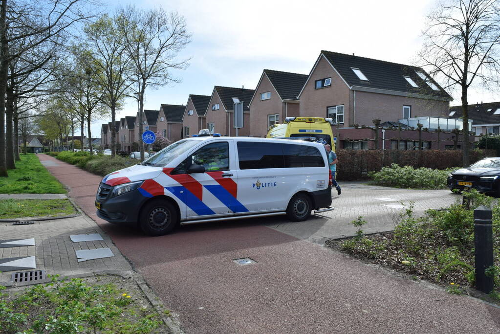 Fietser en voetganger botsen op oversteekplaats