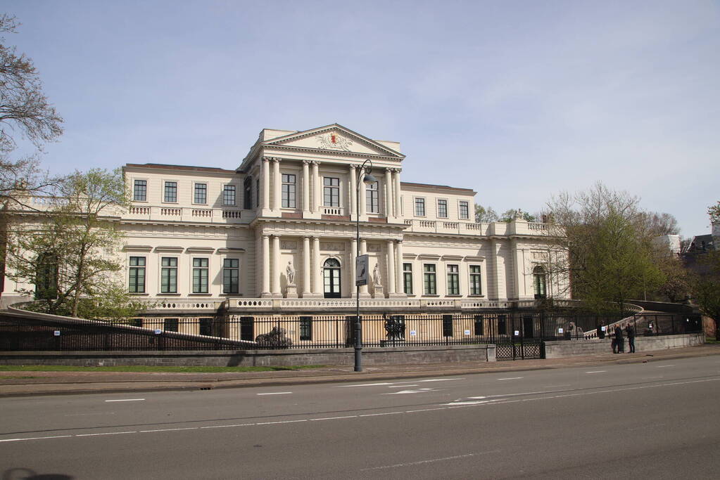 Extinction Rebellion demonstreerd bij provinciehuis