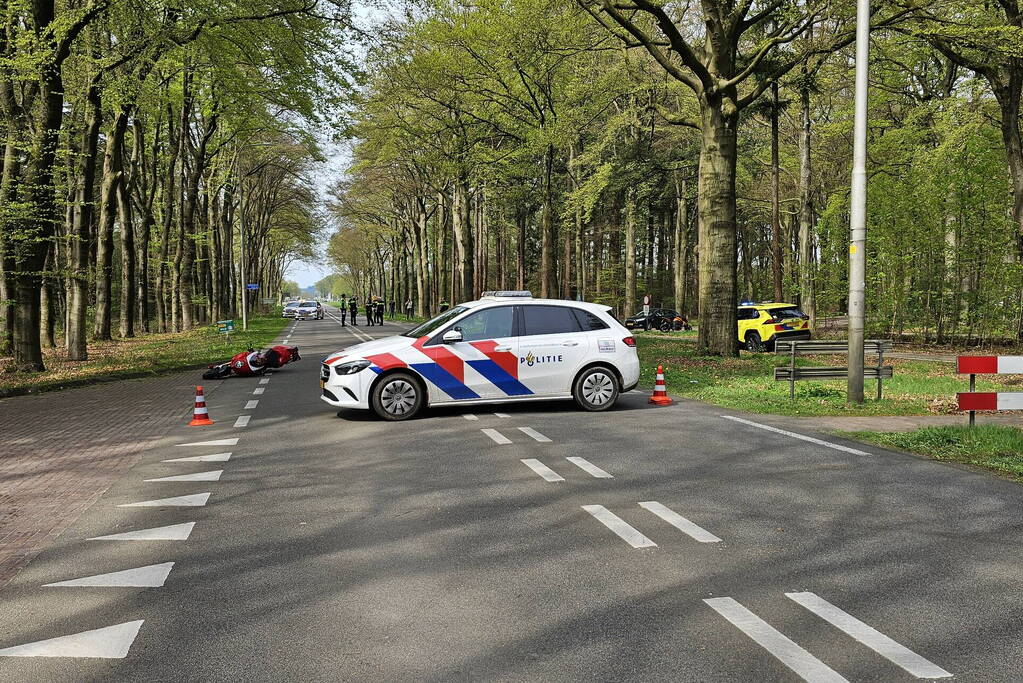 Motorrijder overleden na val, tweede raakt gewond