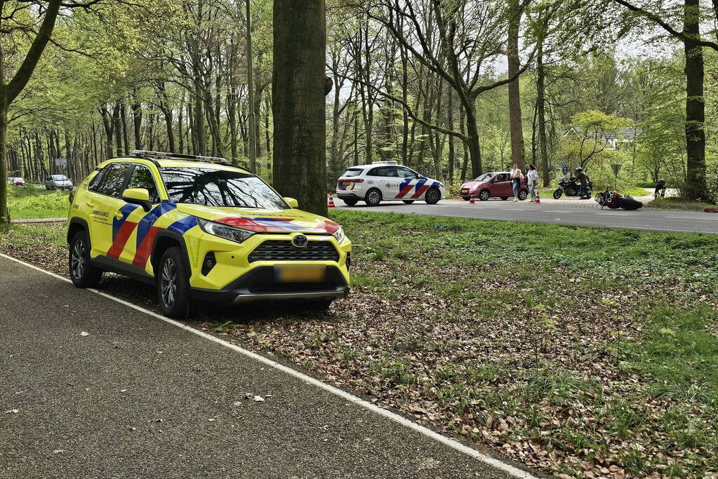 Motorrijder overleden na val, tweede raakt gewond