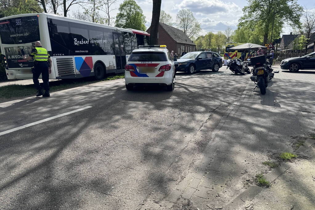 Motorrijder gewond bij botsing met automobilist