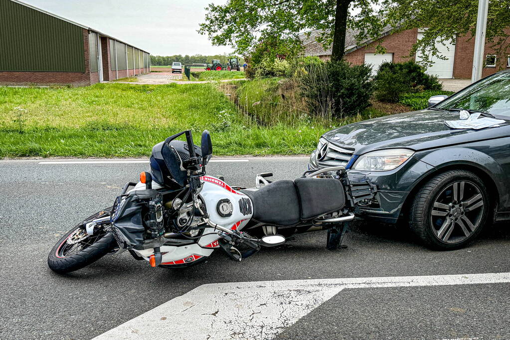 Verkeersruzie eindigt in meerdere valpartijen en vechtpartij