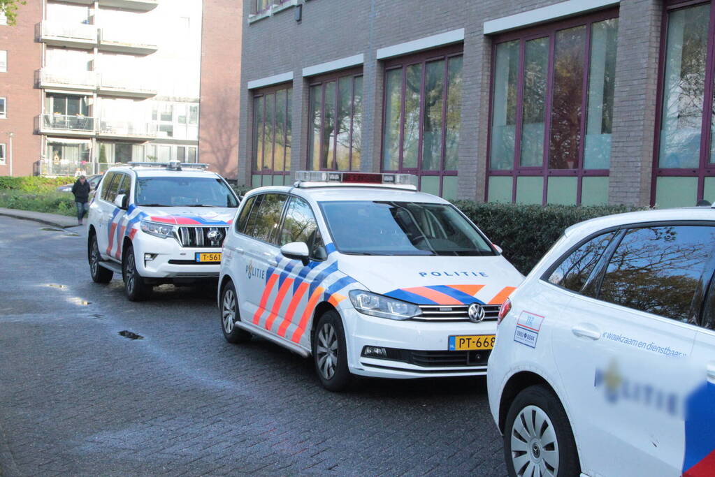 Persoon ernstig gewond na val van trap