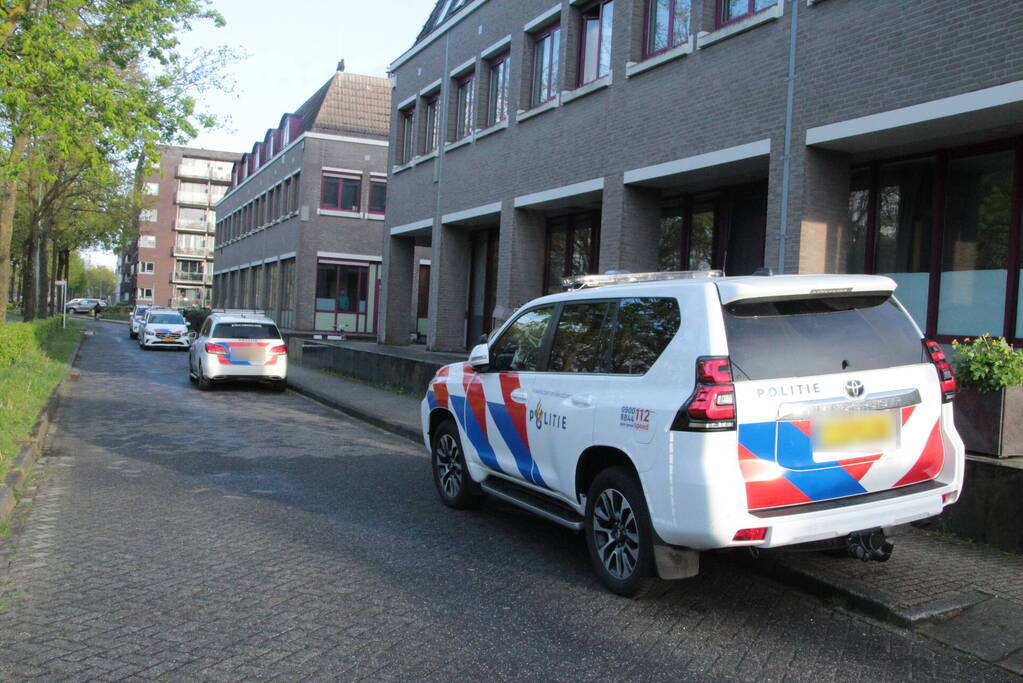 Persoon ernstig gewond na val van trap