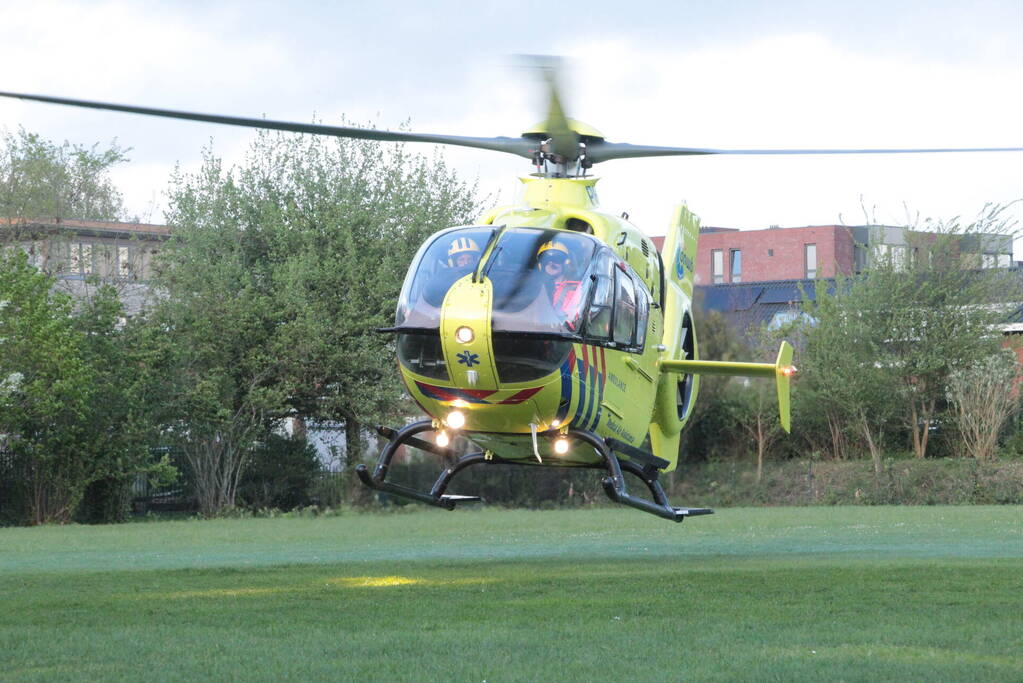 Persoon ernstig gewond na val van trap