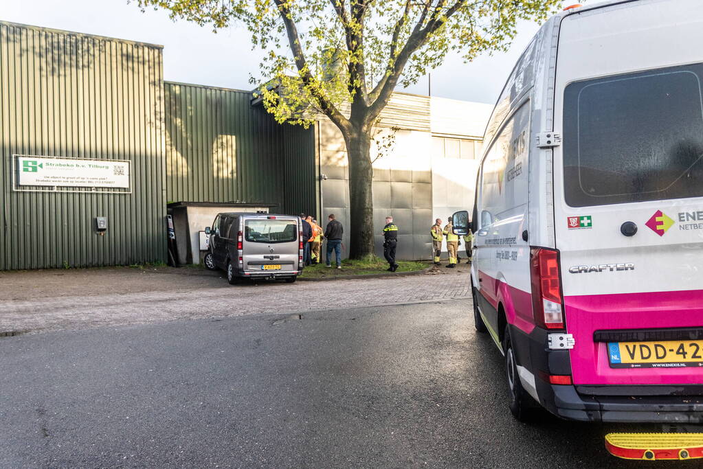 Persoon loopt ernstige brandwonden op na steekvlam door kortsluiting