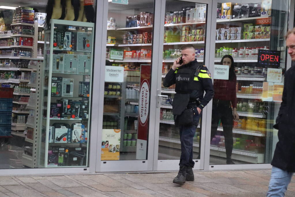 Persoon gewond bij mogelijke steekpartij