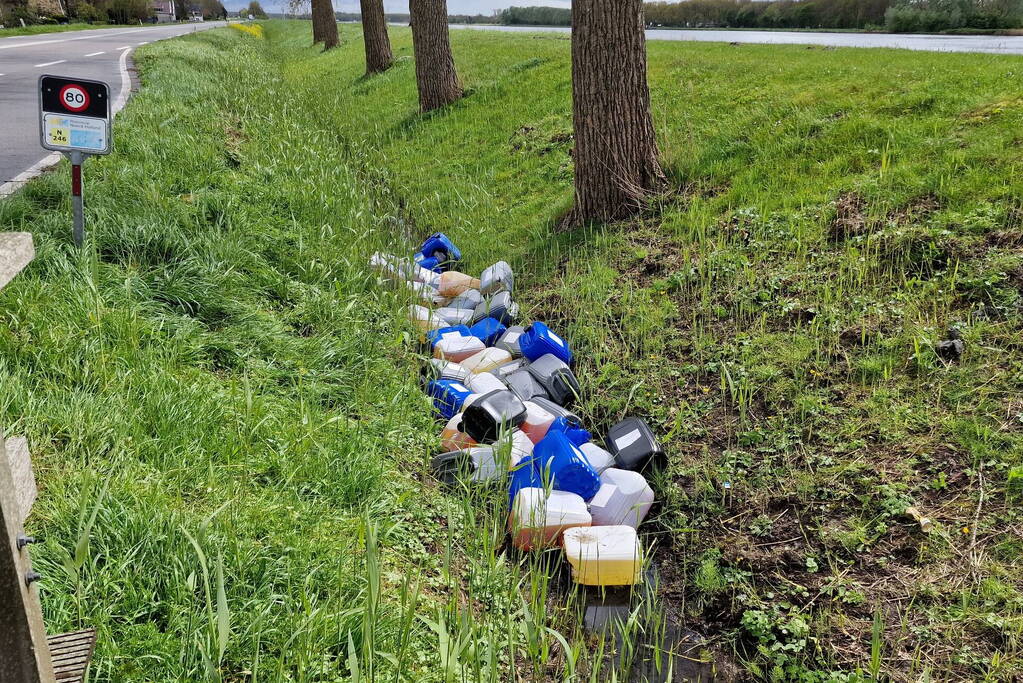 Op ten minste zeven locaties drugsafval aangetroffen