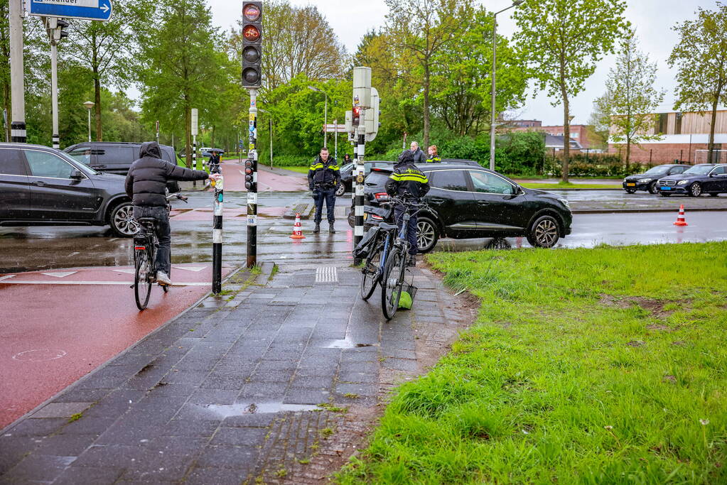 Overstekende fietser gewond bij aanrijding