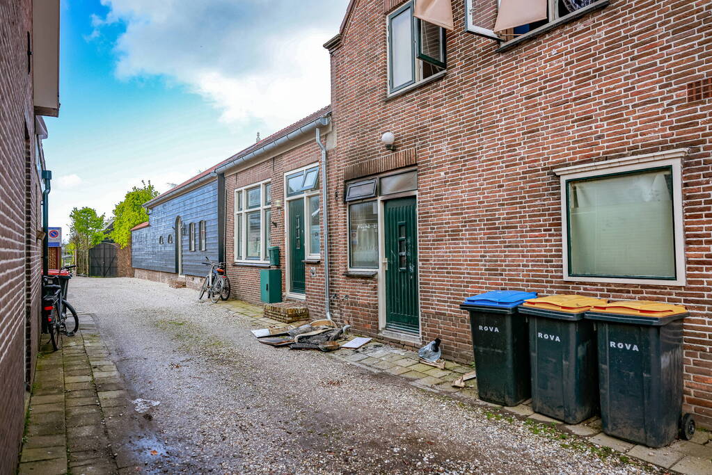 Woning onbewoonbaar door brand in keuken