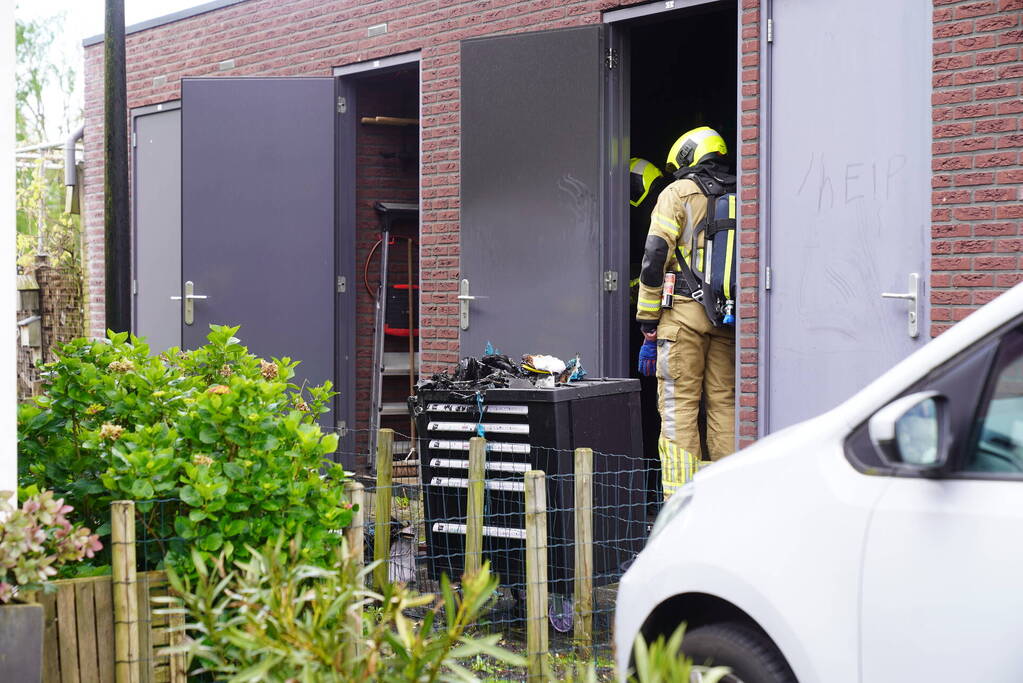 Brand in berging snel onder controle