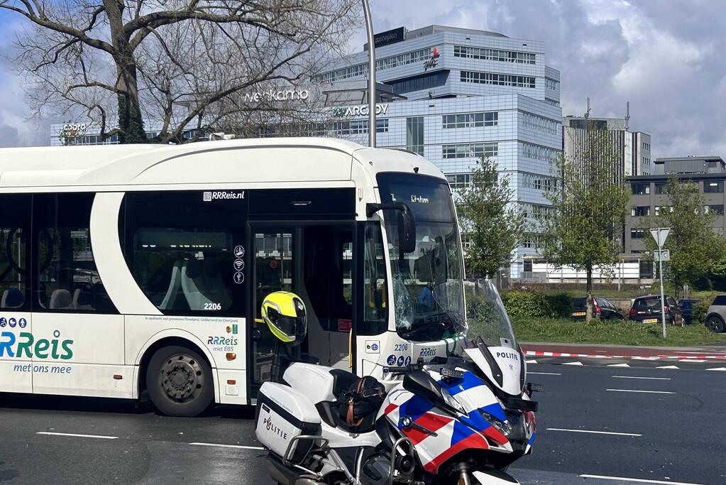 Scootmobieler overleden na aanrijding met lijnbus