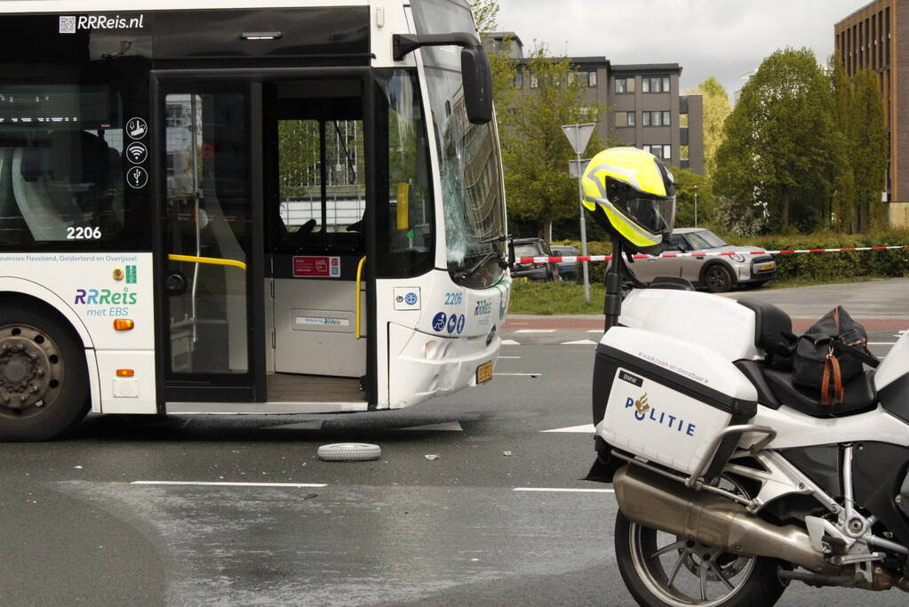 Scootmobieler overleden na aanrijding met lijnbus