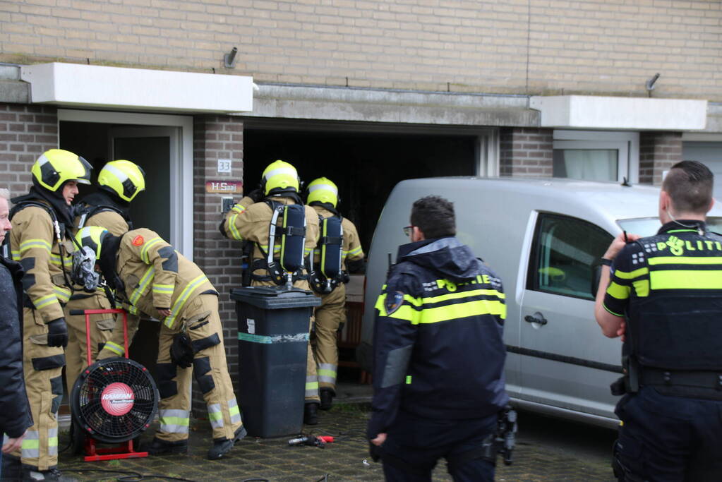 Föhn veroorzaakt flinke rookontwikkeling in schuur van woning