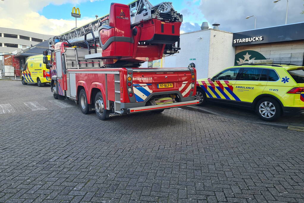 Brandweer ingezet voor rookontwikkeling in fast-food restaurant