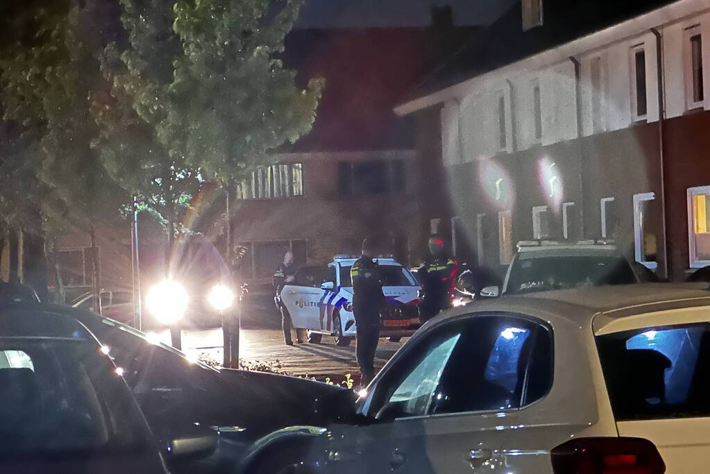 Politie doet onderzoek naar een verdachte situatie