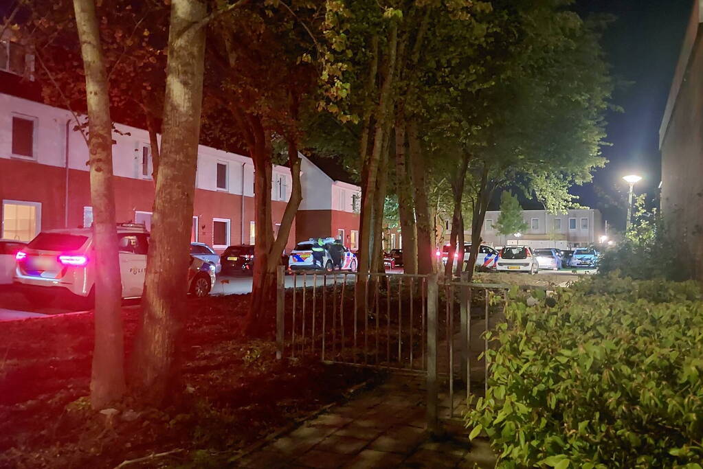 Politie doet onderzoek naar een verdachte situatie