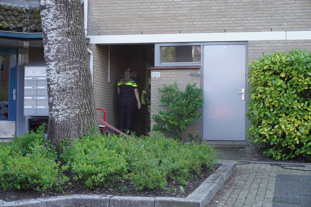 Persoon gewond bij woningbrand