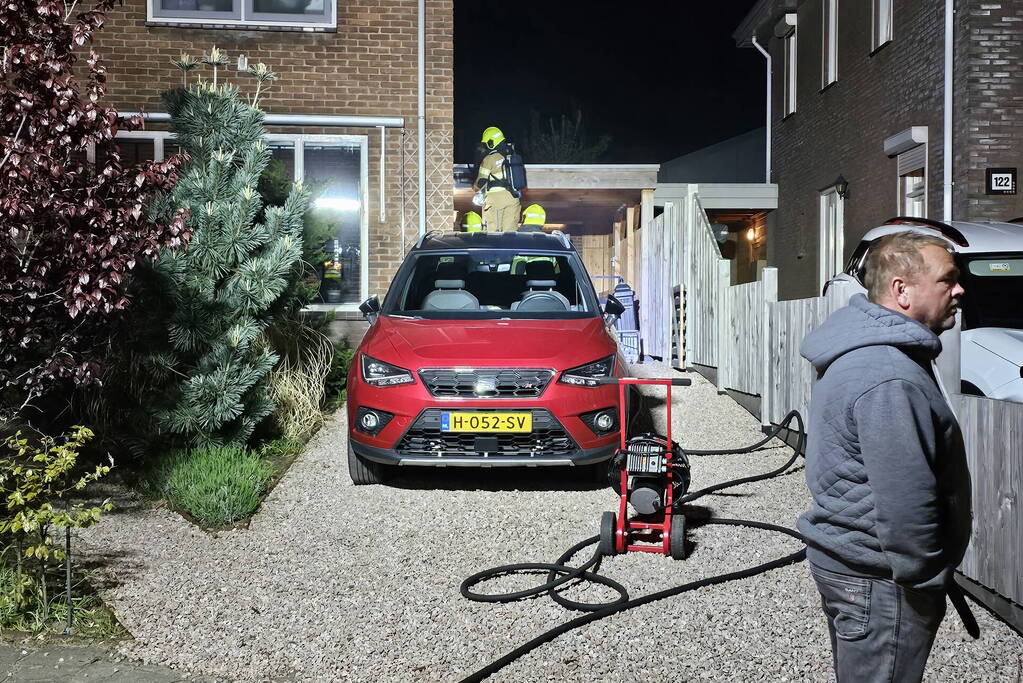 Brand in schoorsteen van pelletkachel