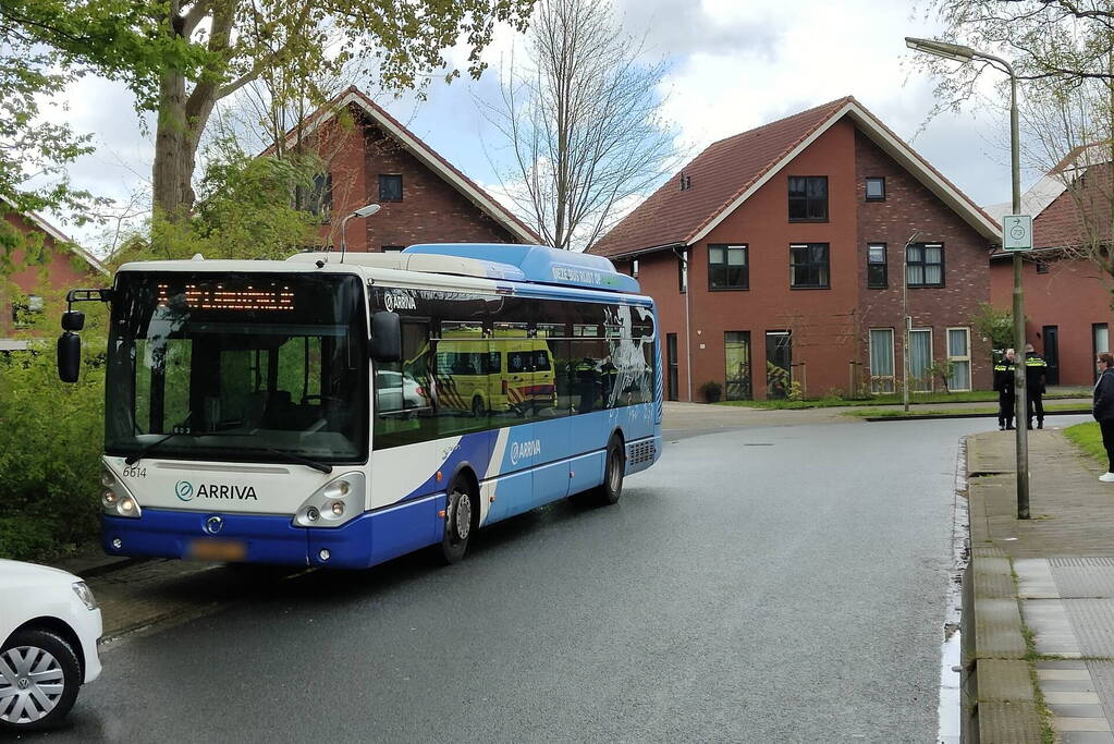 Fietser gewond bij botsing met lijnbus