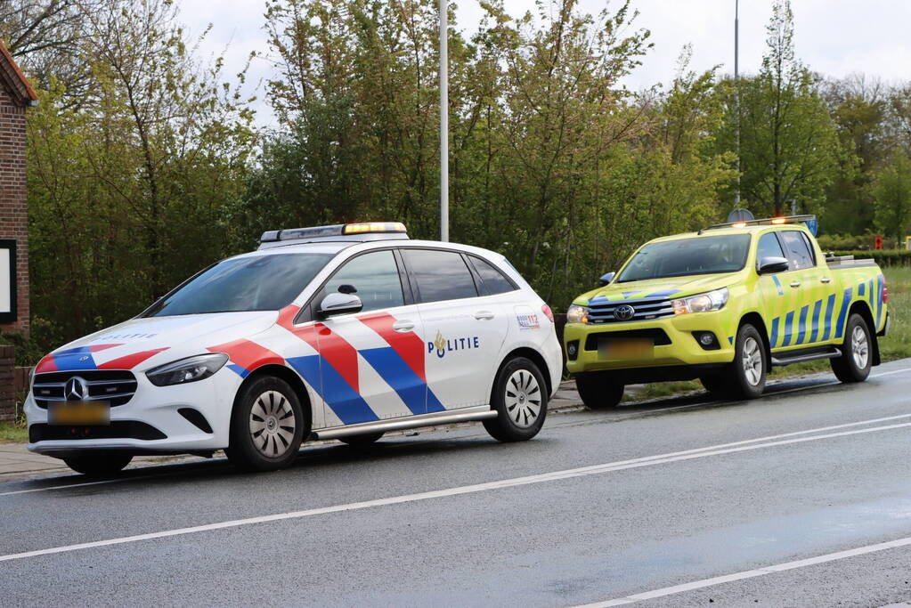Twee voertuigen beschadigd bij botsing