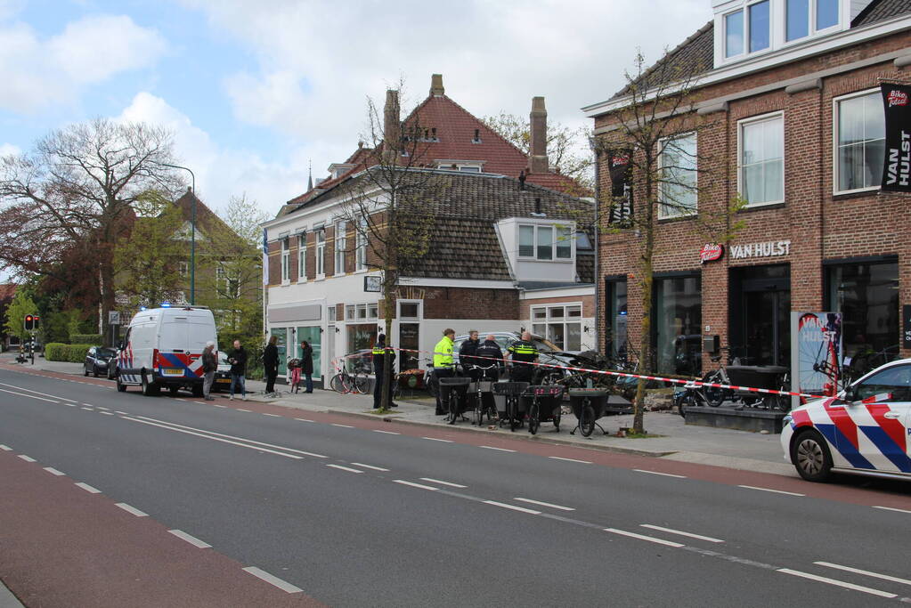 Automobilist richt ravage aan bij ongeval