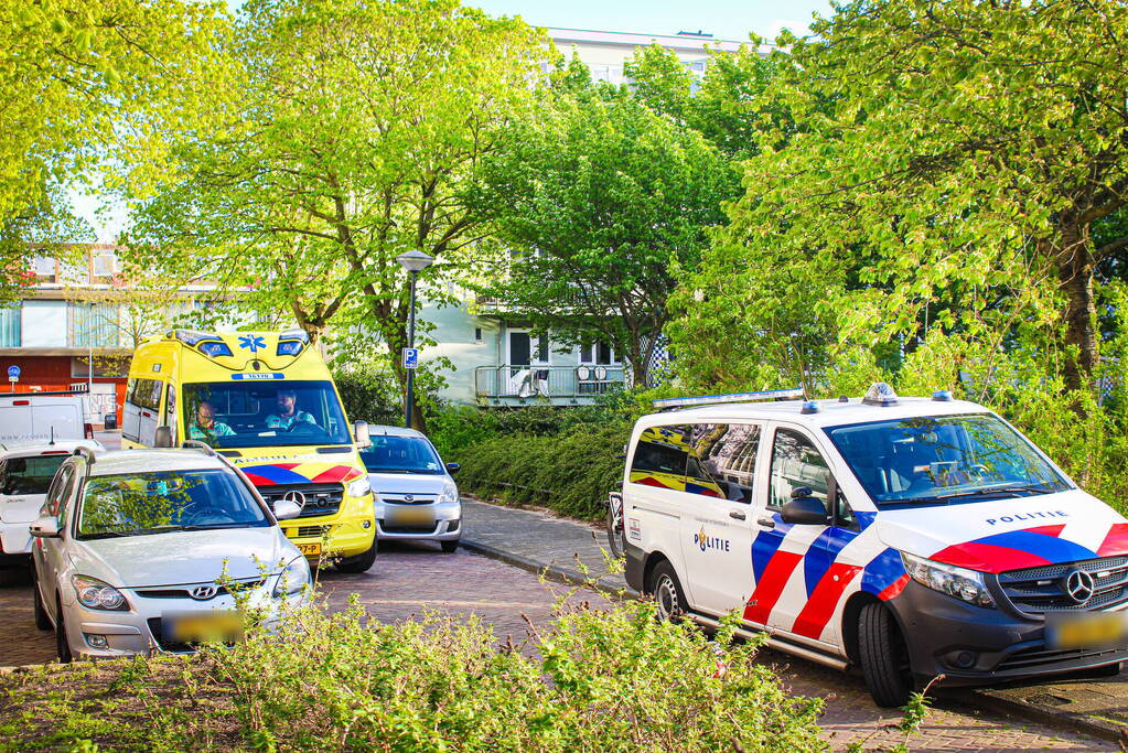 Automobilist en maaltijdbezorger in botsing