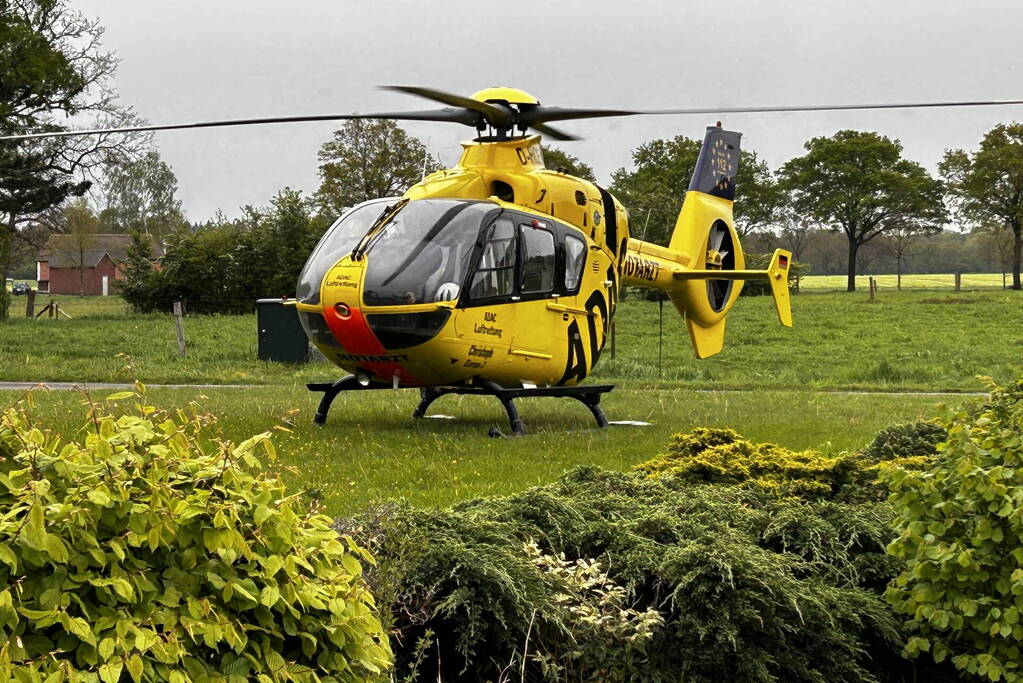 Persoon bekneld na ernstig ongeval