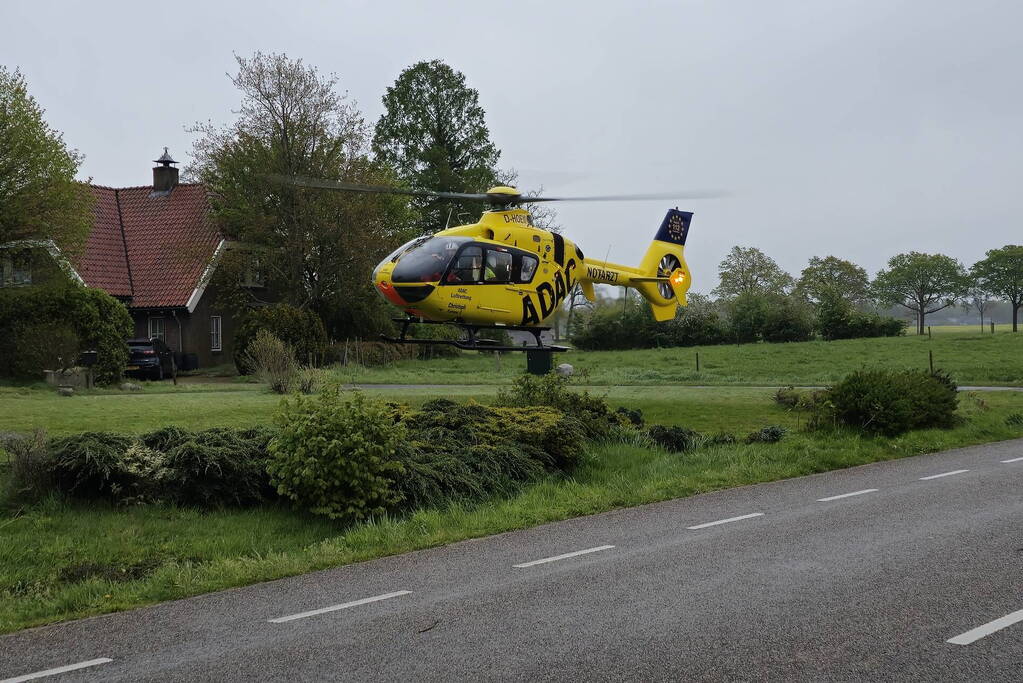 Persoon bekneld na ernstig ongeval