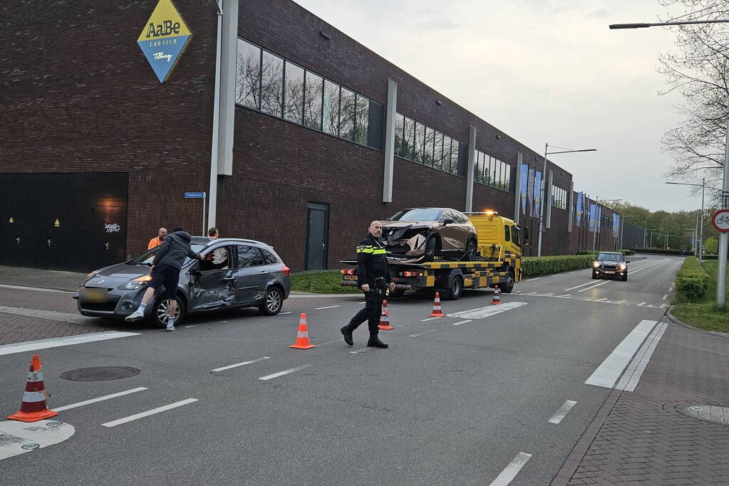 Flinke schade bij ongeval op kruising