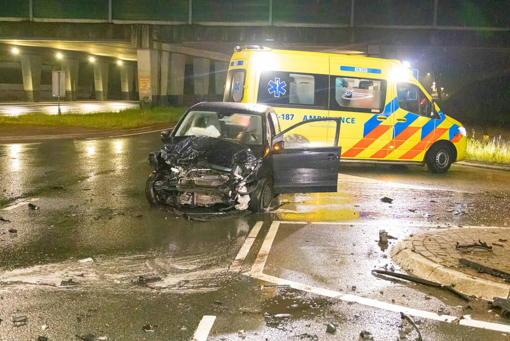 Twee personenwagens betrokken bij verkeersongeval