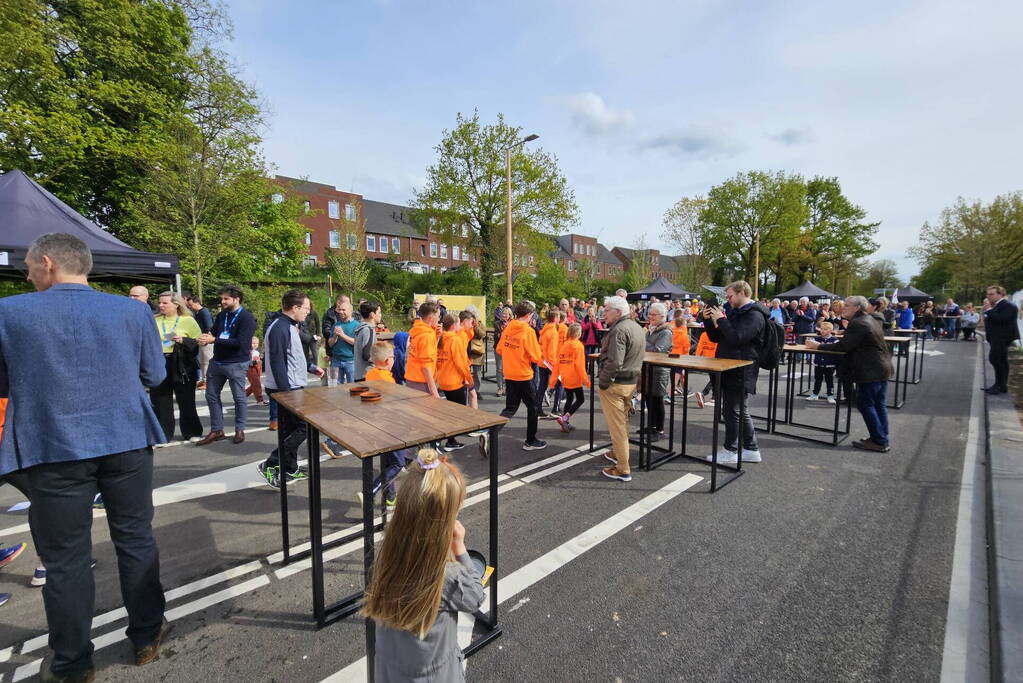 Laatste deel Parklaan bijna open na openingsborrel