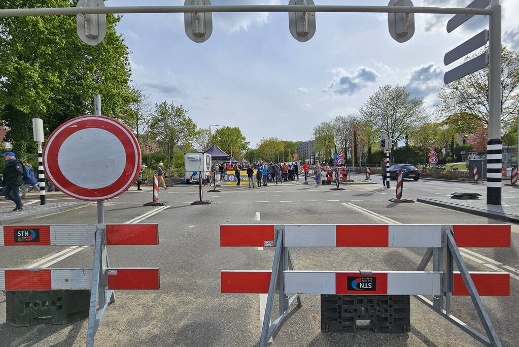Laatste deel Parklaan bijna open na openingsborrel