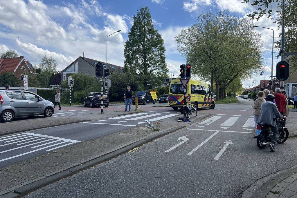 Meisje aangereden na mislukte inhaalpoging