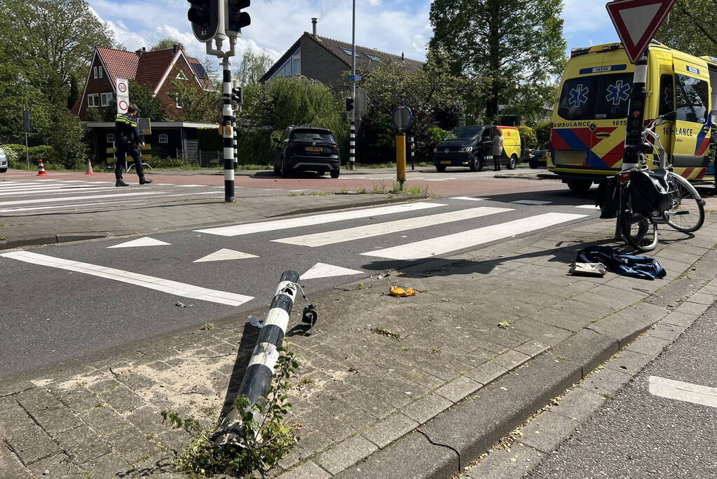 Meisje aangereden na mislukte inhaalpoging