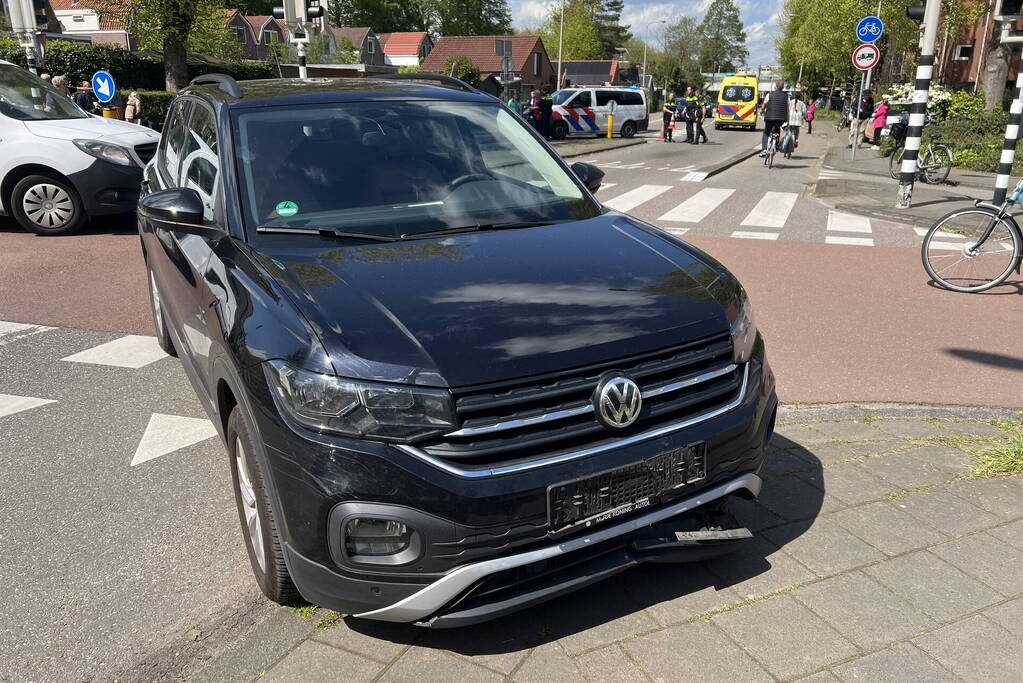 Meisje aangereden na mislukte inhaalpoging