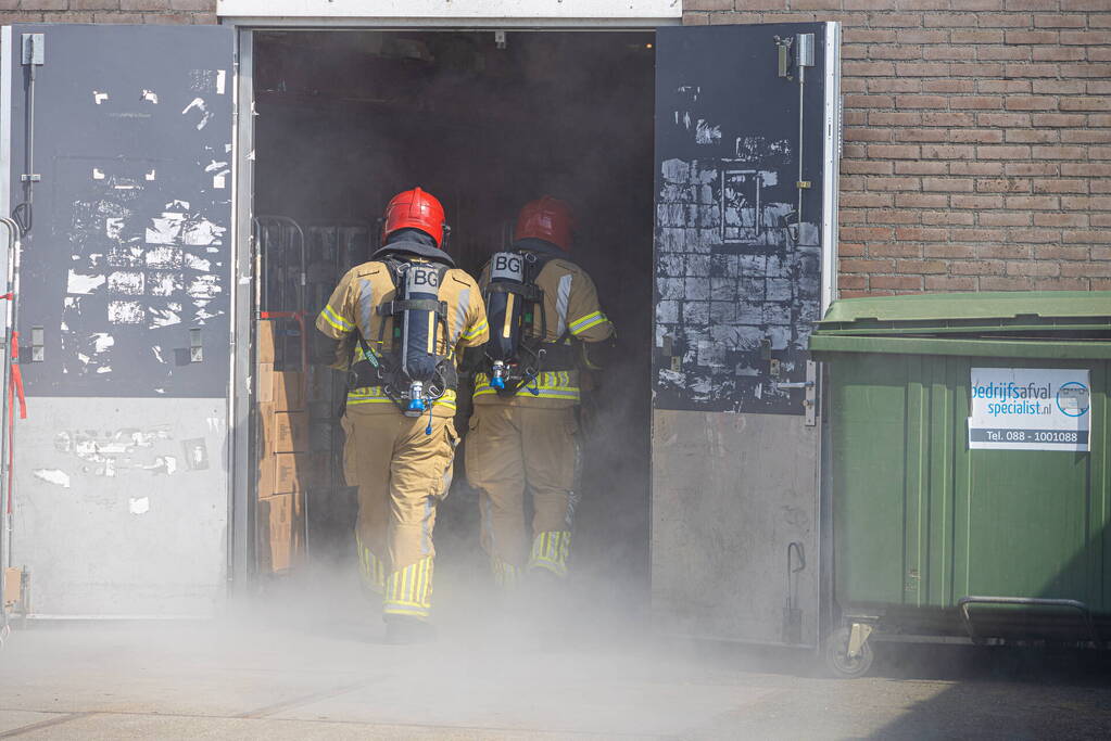 Gebroken slang bij Boni supermarkt zorgt voor brandweer inzet