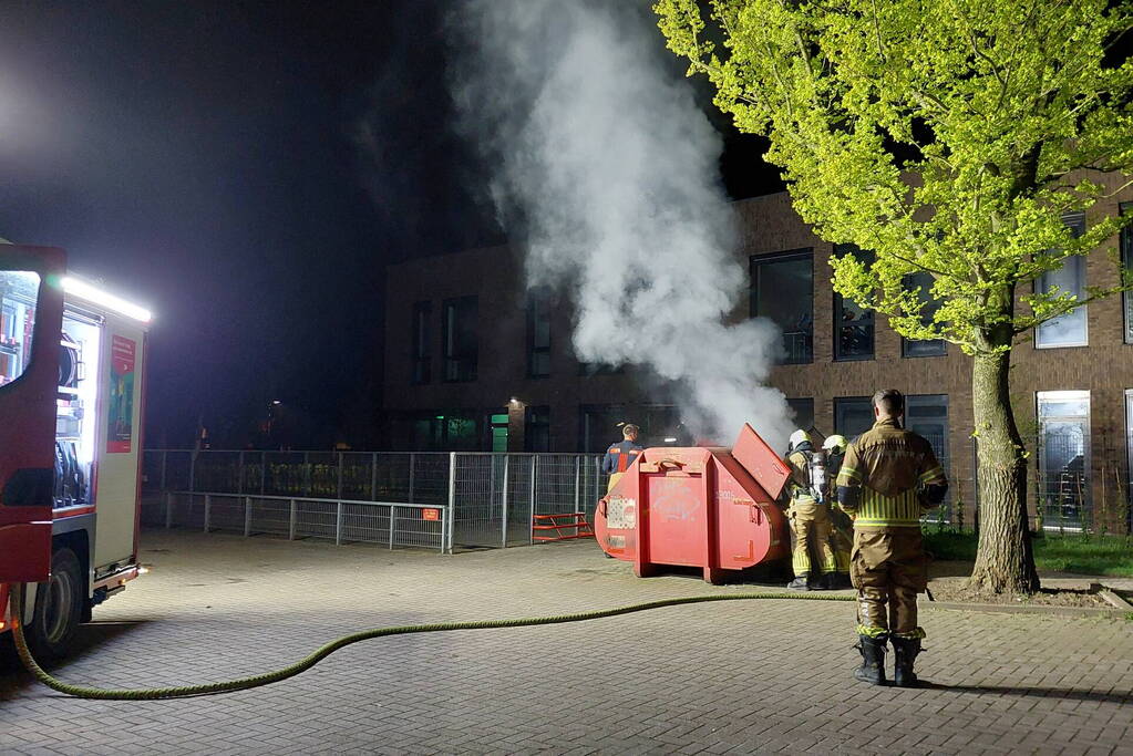 Wederom container in brand