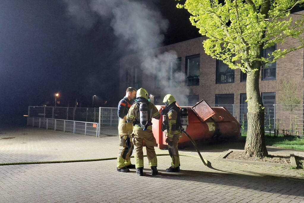 Wederom container in brand