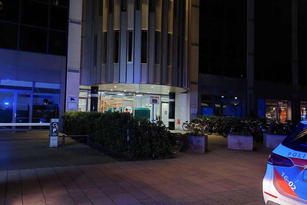 Twee mensen gewond bij brand in appartementencomplex