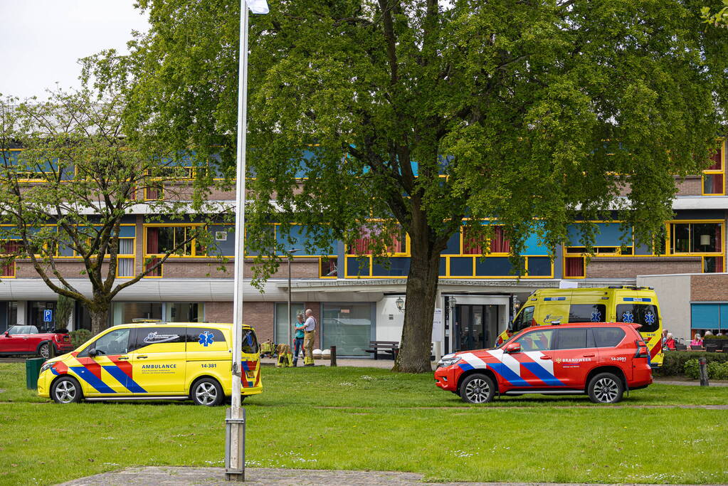 Brandweer onderzoekt hinderlijke lucht in zorgcentrum
