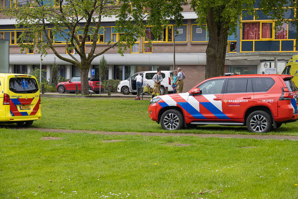 Brandweer onderzoekt hinderlijke lucht in zorgcentrum
